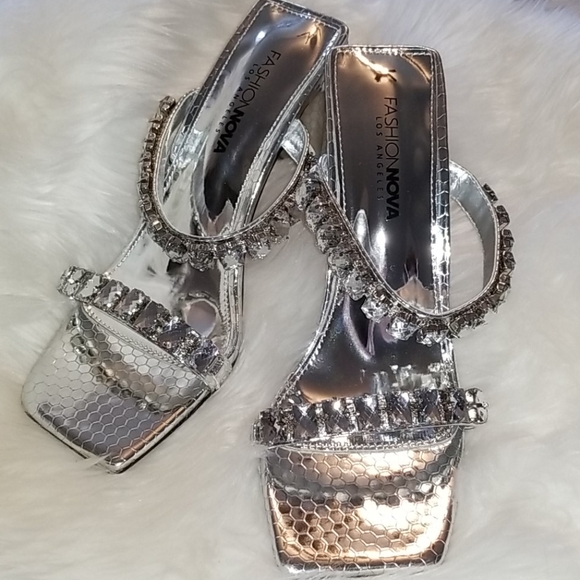 👣FASHION NOVA Deeliah Rhinestone Silver Heel Sandal - Picture 4 of 11